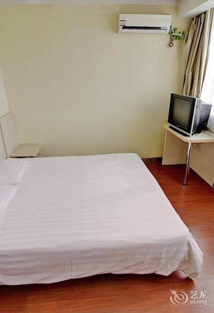 Hanting Express Shanghai Lujiazui Minsheng Road 외부 사진